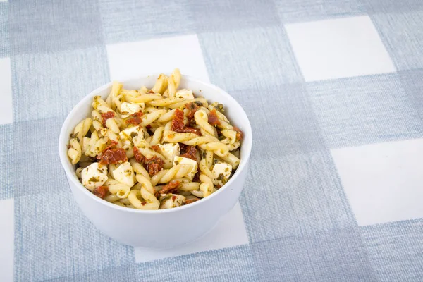 Ensalada Pasta Tomate Pesto Sin Secar Con Queso Feta — Foto de Stock