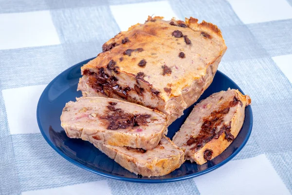 Hausgemachte Banane Schokolade Nuss Beere Brot Kuchen — Stockfoto