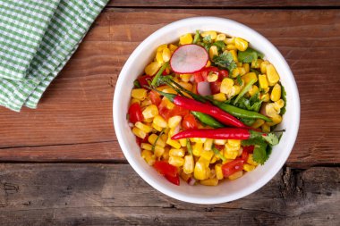 Mexican taze Mısır salatası kase