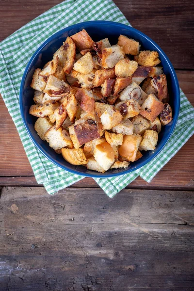 Crouton de pão caseiro fresco — Fotografia de Stock