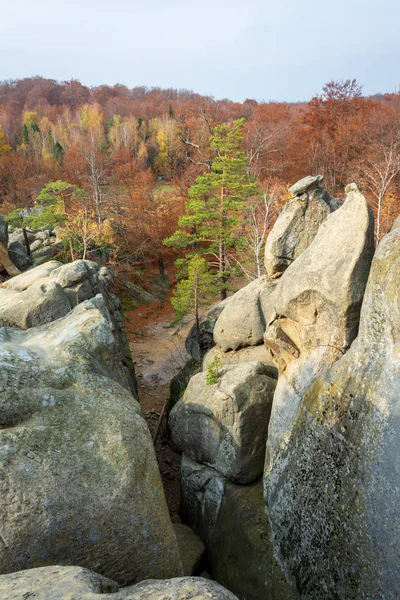 Dovbush sonbahar kayalar