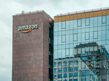 Iasi, Romanya - 05 Mayıs 2019: Seattle Merkezli Amazon American Multinational, Washington Bir E-Ticaret, Bulut Bilişim Ve Yapay Zeka Şirketi
