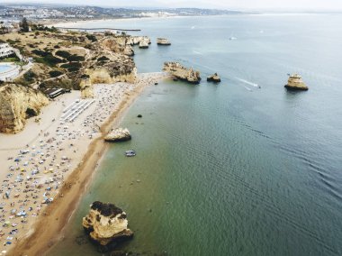Algarve, Portekiz Lagos Bay Coast at Kayalar ve Kayalıklar ile Okyanus Manzara