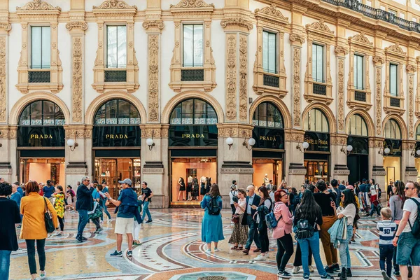Mediolan Włochy Maja 2019 Galleria Vittorio Emanuele Jest Najstarszym Centrum — Zdjęcie stockowe