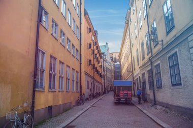 Eski şehrin dar vintage sokakları, Stockholm, İsveç