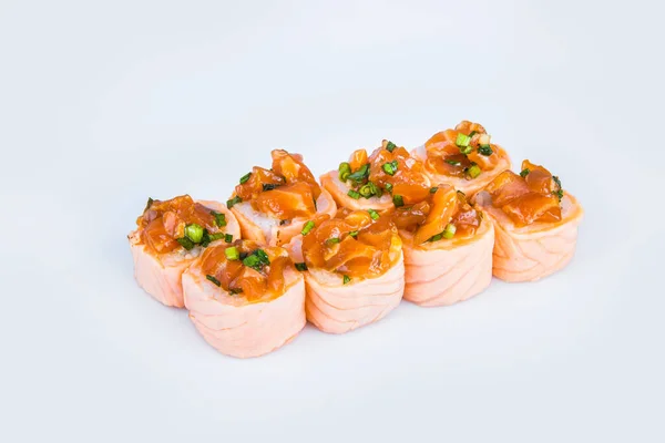 Rollo Sushi Volcán Japonés Con Salmón Marinado Cebolla Verde Cebolletas — Foto de Stock