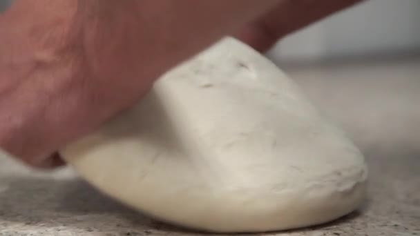 Chef Maakt Pizza Deeg Handen Deeg Pizzadeeg Bakken Chef Maakt — Stockvideo