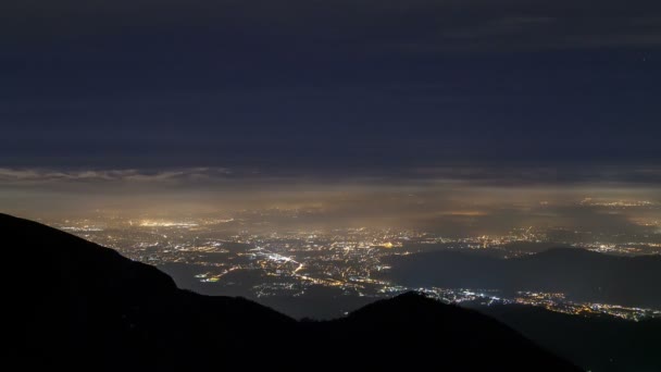 Paisaje Nocturno Sobre Ciudad — Vídeos de Stock