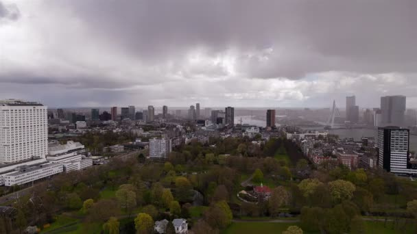 Tempestade Chuva Acima Horizonte Moderno — Vídeo de Stock