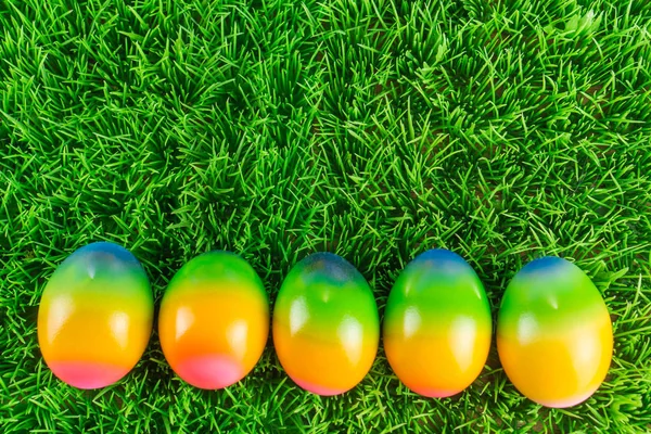 Œufs Pâques Colorés Dans Herbe — Photo