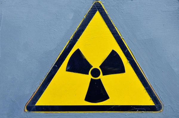 Radyoaktivite için uyarı işareti