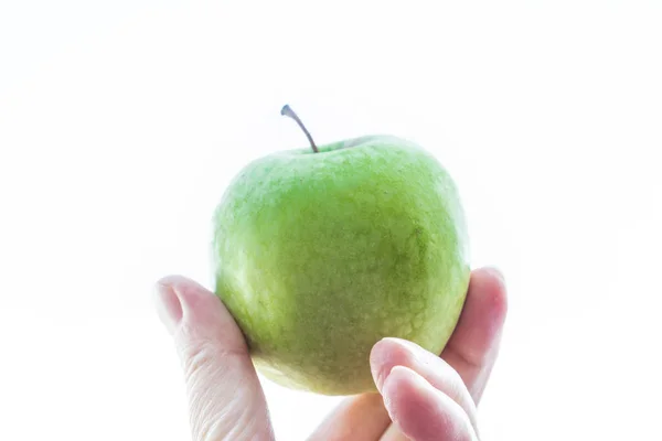 Owoce Świeże Zielone Jabłuszko Trzymając Ręku — Zdjęcie stockowe