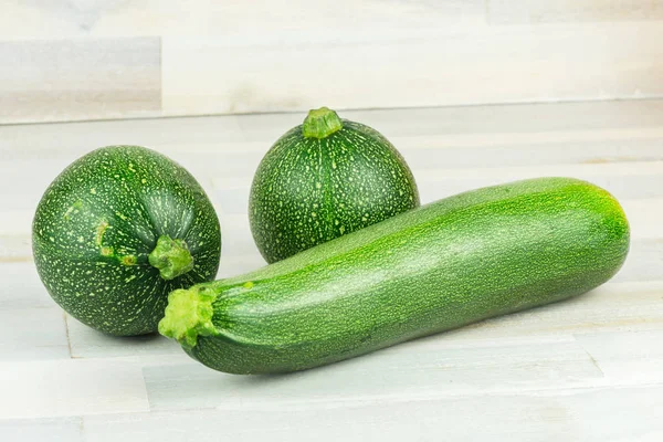 Drei Verschiedene Zucchini Gemüse — Stockfoto