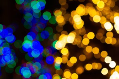 Bir sürü renkli bulanık ışık çemberi