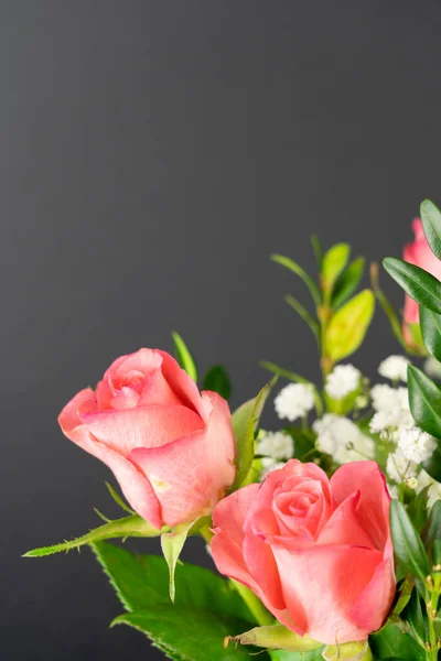 Mooie Roze Roos Bloem Boeket Met Zwarte Achtergrond — Stockfoto