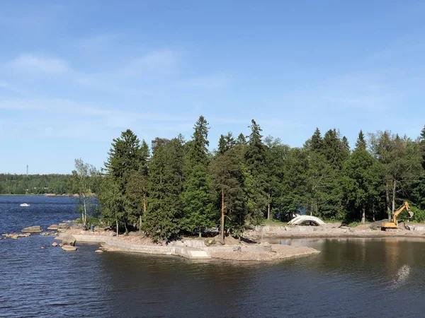 Küste des finnischen Golfs, Ostsee. Wyborg glatte ruhige See. Küste in Russland. Nordnatur — Stockfoto