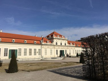 Viyana, Avusturya - 18 Şubat 2019: Güzel Aşağı Belvedere Sarayı eski Viyana Barok tarzı mimarinin güzel bir örneği