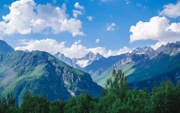 Hermosa Vista Las Montañas Del Cáucaso Georgia Svaneti Estación Esquí — Foto de Stock