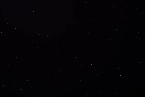 Leuchtende Sterne Schwarzen Nachthimmel Astrofotografie Verschiedene Sternbilder Der Nördlichen Hemisphäre — Stockfoto