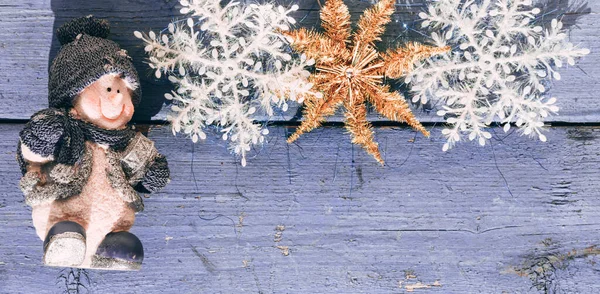 Прекрасний Шлюбний Прапор Сніговиком Білими Сніжинками Золотою Блискучою Зіркою Дерев — стокове фото