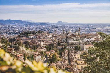 Bergamo, Italya. Eski Kent 'in manzaralı manzarası. Şehir Merkezi ve tarihi binaların peyzaj