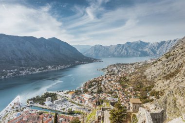 Kotor eski kent merkezi ve boka kotorska defne, Karadağ