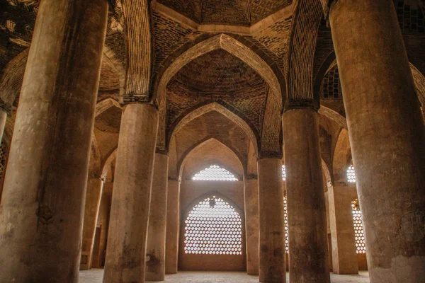 Древняя Мечеть Колоннами Исфахане Иран — стоковое фото