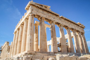 Atina'daki Parthenon ünlü antik tapınak