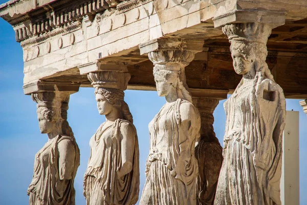 Скульптуры Женщин Древнем Акрополе Афины Греция — стоковое фото