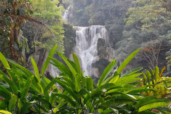 Piękna Fajna Azure Kolorze Kuang Wodospad Pobliżu Luang Prabang Laos — Zdjęcie stockowe