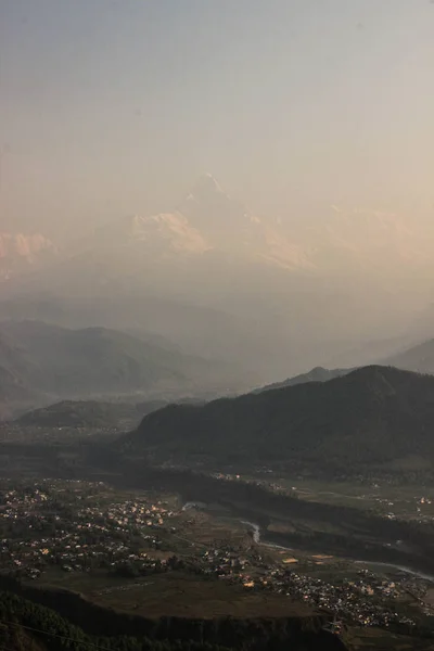 Monte Machapuchare Nella Nebbia Mattutina Vista Dalla Montagna Sarangkot Pokhara — Foto Stock