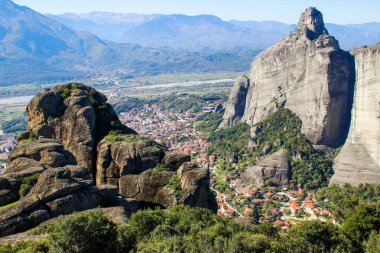 Kayalık Tapınağı Hıristiyan Ortodoks Meteora kompleksinin bir Kuzey Yunanistan ana konumlar ve yüksek kayaların üzerinde yer alan ve ülkenin en eski tapınak biridir.
