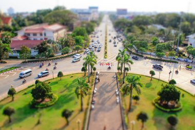 Vientiane - Laos, 25 Şubat 2016: yukarıdan şehir merkezi Gates tiltshift tarzı bir görünüm