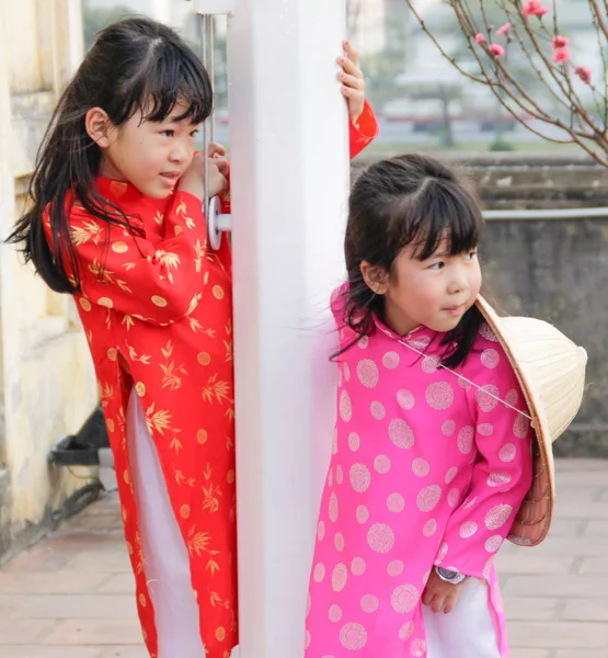 Hanoi Vientam Februari 2016 Dua Gadis Kecil Vietnam Bermain Dan — Stok Foto