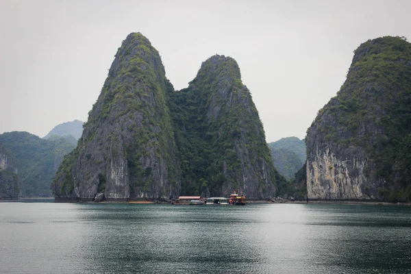 Baie Long Vietnam Janvier 2016 Célèbre Site Patrimoine Mondial Unesco — Photo