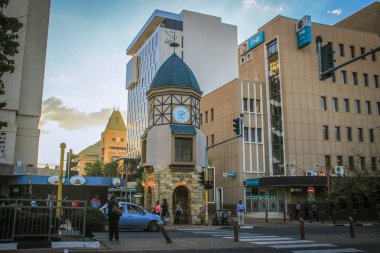 Windhoek, Namibya - 18 Nisan 2015: şehir saatli kule kapaklı