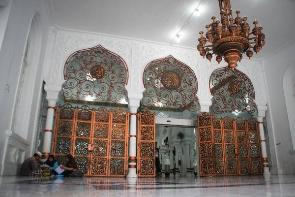 Banda Aceh Indonésia Janeiro 2018 Dentro Grande Mesquita Baiturrahman Centro — Fotografia de Stock