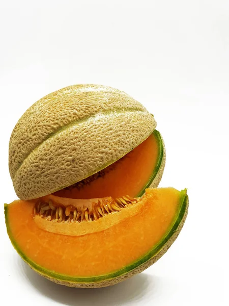 Saftig Melon Släppt Vit Bakgrund — Stockfoto