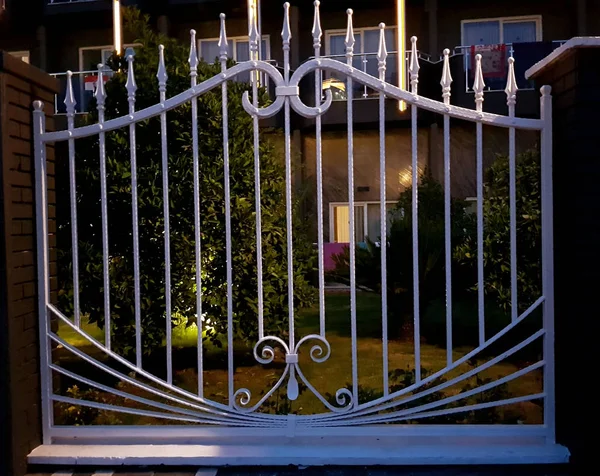 Massive metal gate driveway