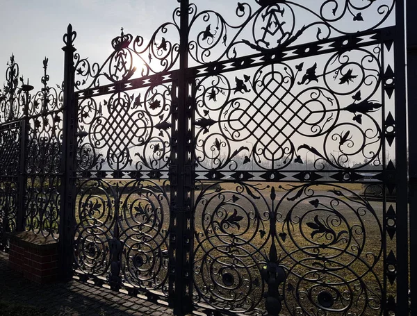 Massive metal gate driveway