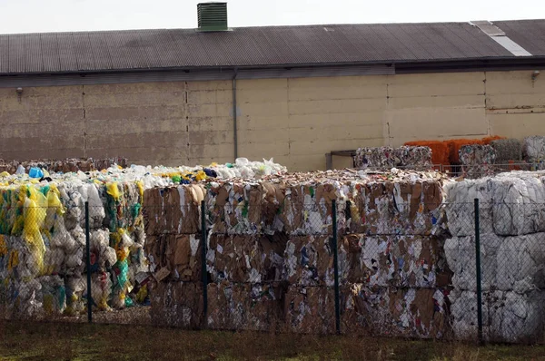 Recycling yard waste recycling plant operation