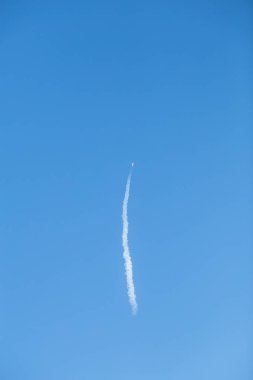 Abd. Florida. Canaveral Burnu. Mart - 30, 2017: Spacex Falcon 9 roketi Cape Canaveral'dan fırlatı