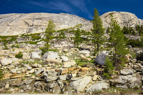 Prachtig Uitzicht Rotsen Bergen Onder Blauwe Hemel Amerika — Stockfoto