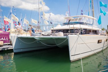 ABD, Florida, Miami - 17 Şubat 2017: Miami Uluslararası Boat Show, Downtown Miami, Key Biscayne