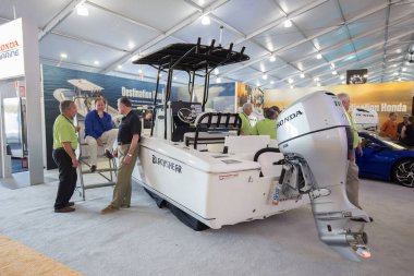 Abd. Florida. Miami. 17 Şubat 2017: Miami Uluslararası Boat Show. Miami şehir merkezi, Key Biscayne