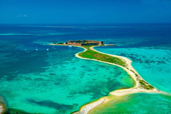 İç savaş Fort Jefferson ve Kuru Tortugas Milli Parkı, Florida, ABD Meksika Körfezi havadan görünümü