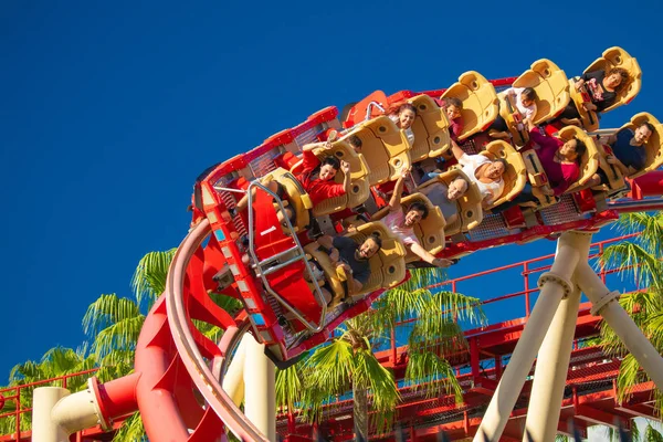 Persone Montagne Russe Rip Ride Rockit Presso Universal Orlando Resort — Foto Stock