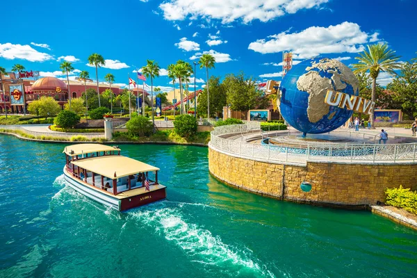 Orlando, Amerika Birleşik Devletleri - 23 Kasım 2018: Universal Studios Orlando, Florida, ünlü evrensel dünya