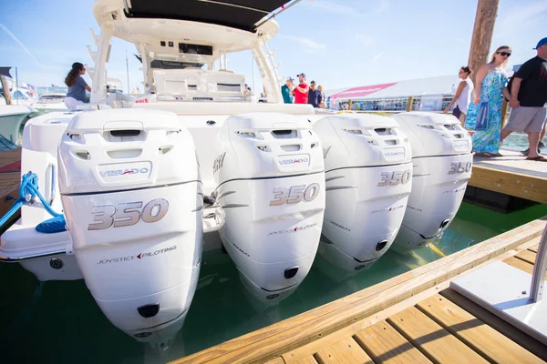 Usa Florida Miami Febrero 2017 Miami International Boat Show Centro — Foto de Stock