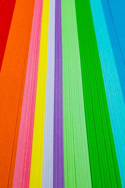 Renkli parlak kağıda yakın çekim